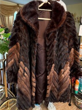 Luxurious Real Sheared Mink Fur Coat - Plush Chevron Detail very rare New